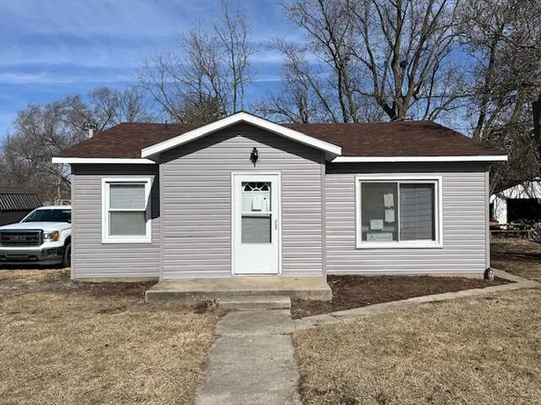 110 E North St, Goodland, IN 47948