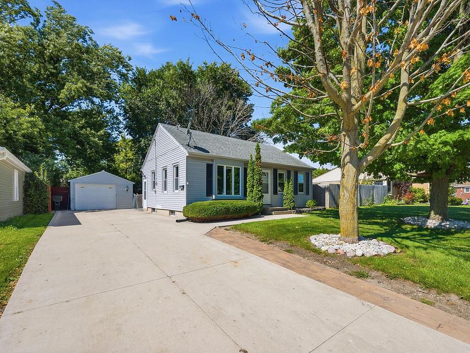1st image of 1710 Lathrop AVENUE