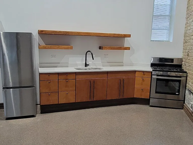 3084 S Lock St #3 — Photo 4