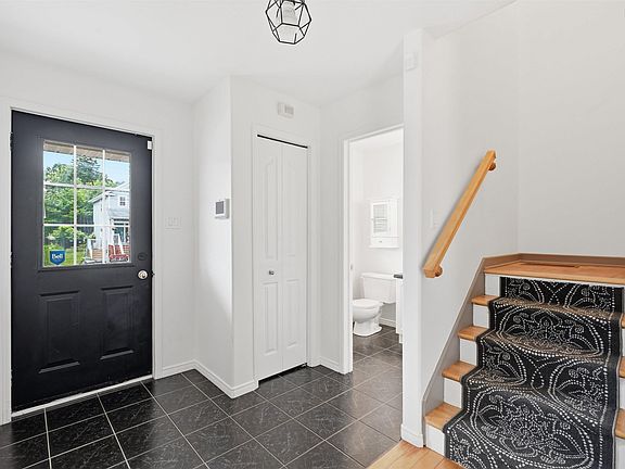 4th image of 187 James St
