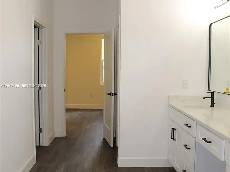 738 Harriet Ave SW — Photo 19