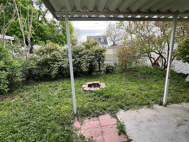 Side yard