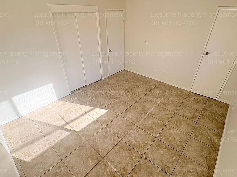 1405 Pacific St — Photo 29