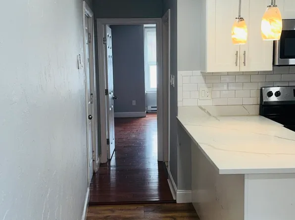 202 Lexington St APT 2, Boston, MA 02128