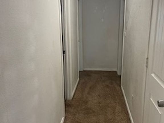 4th image of 355 W Oak St