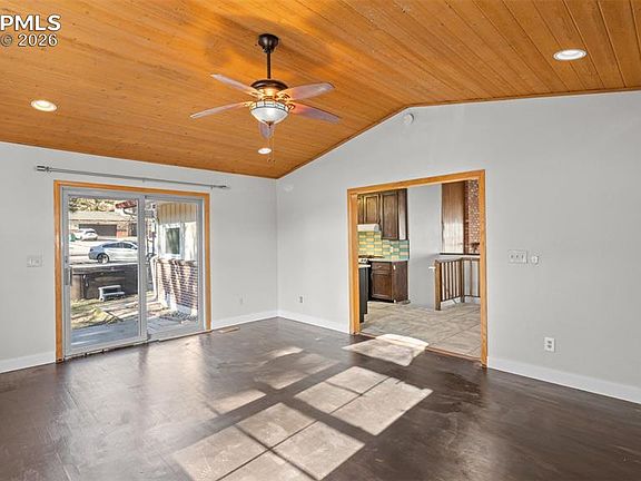 4th image of 4100 Flintridge Cir