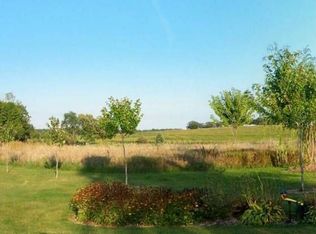 8906 E Rye Dr, Clinton, WI 53525