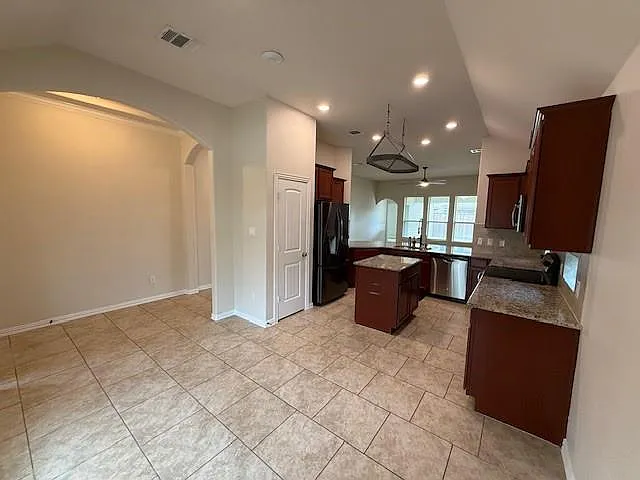 1105 Arvada Dr — Photo 4