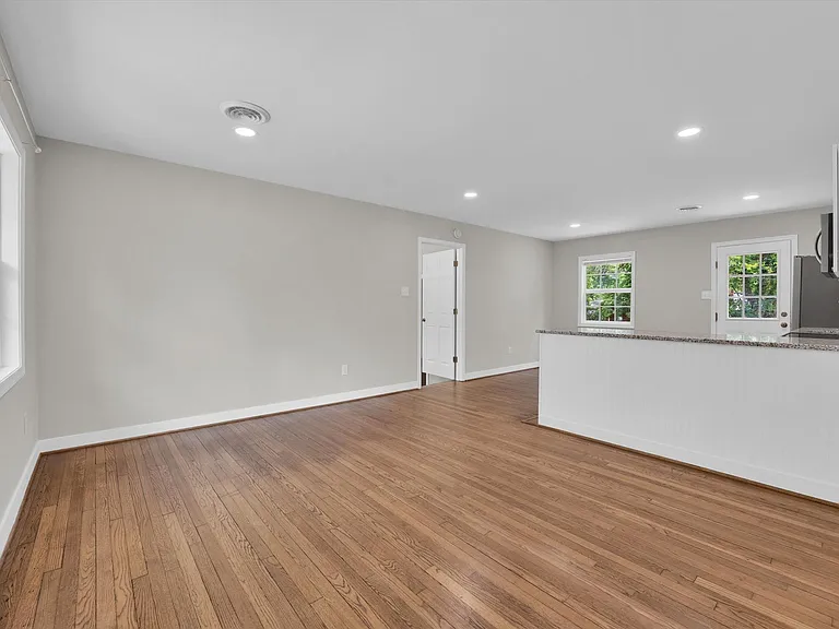 Labrook Dr — Photo 4