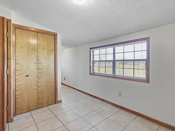 5th image of 1108 Lakeridge Ln