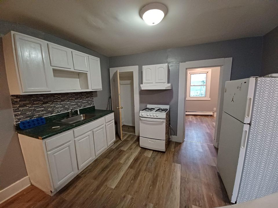 2nd image of 480 River St Floor 3