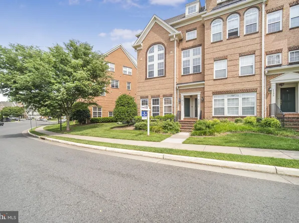 9536 Walker Way, Manassas Park, VA 20111
