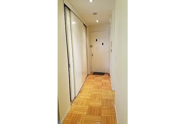 Rented by City Connections Realty | media 36