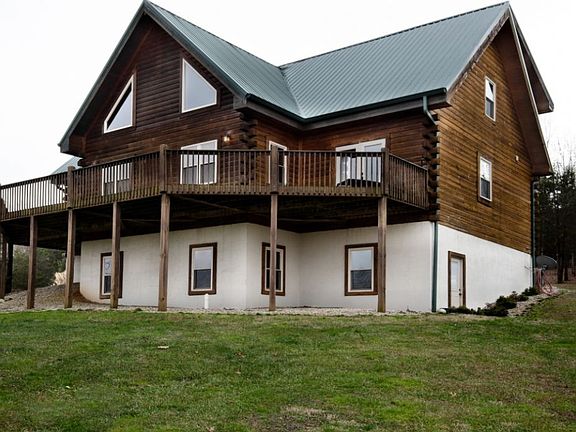 4th image of 685 Red Cedar Ln