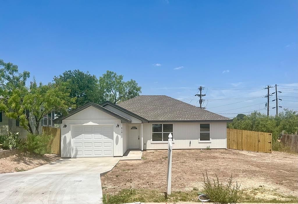 810 N Adams St, San Angelo, TX 76901 MLS 116595 Zillow
