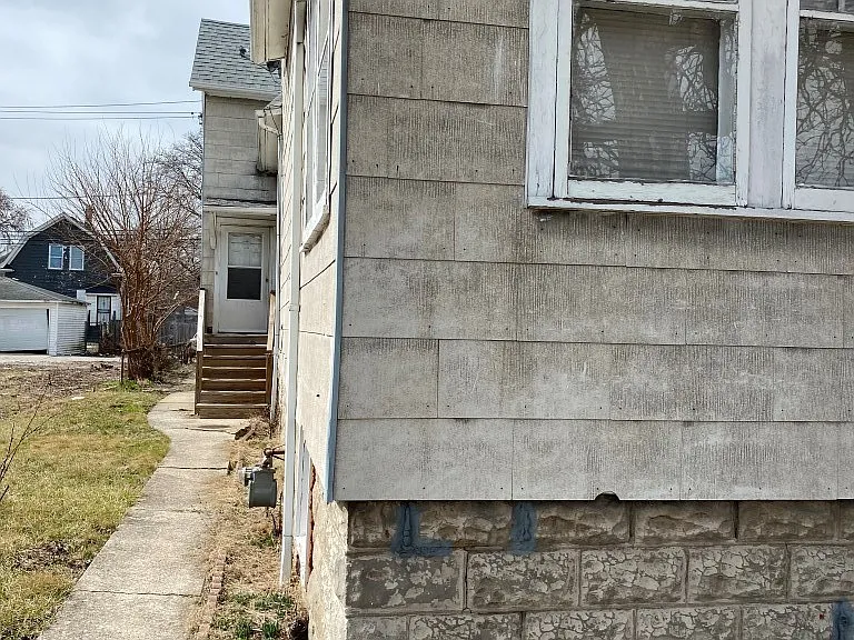 1508 S 1st Ave — Photo 2