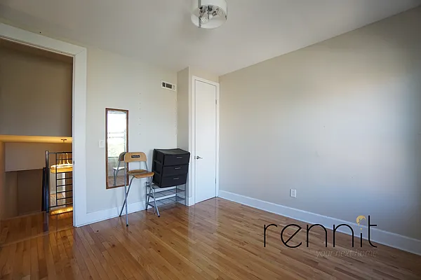 Rented by Rennit Inc. | media 22