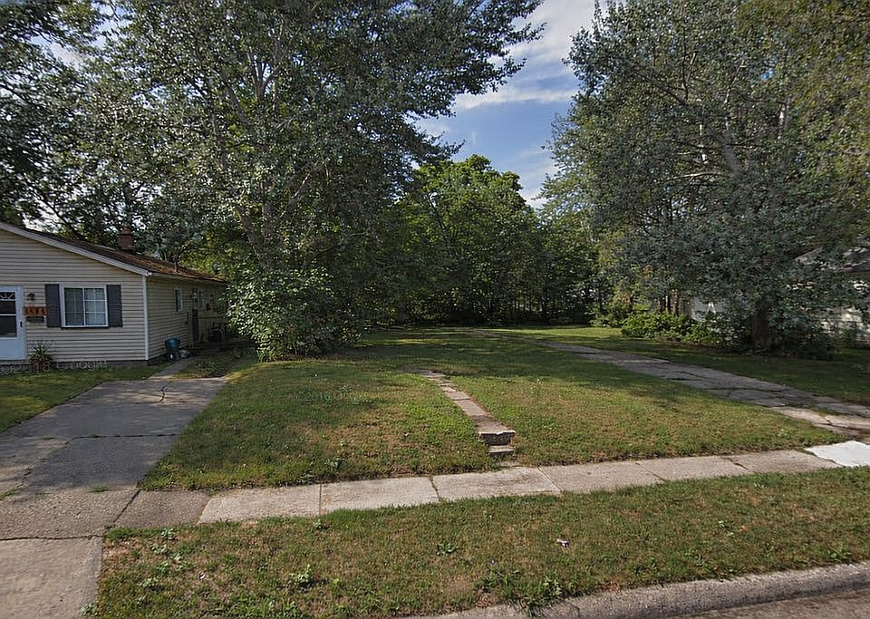 1st image of 8686 Maxwell Ave