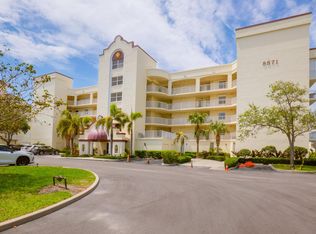 8871 Lake Dr APT 302, Cape Canaveral, FL 32920