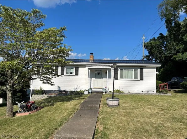 100 Greenwich Ave, Steubenville, OH 43952
