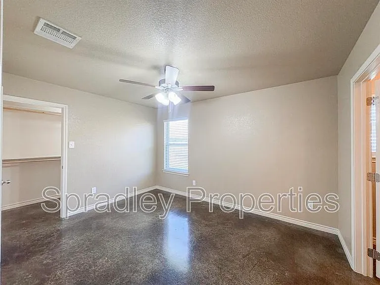 1420 Leon Rd — Photo 11