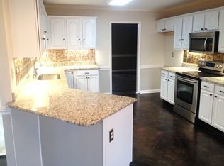 1768 Cheshunt Ln, Cordova, TN 38016