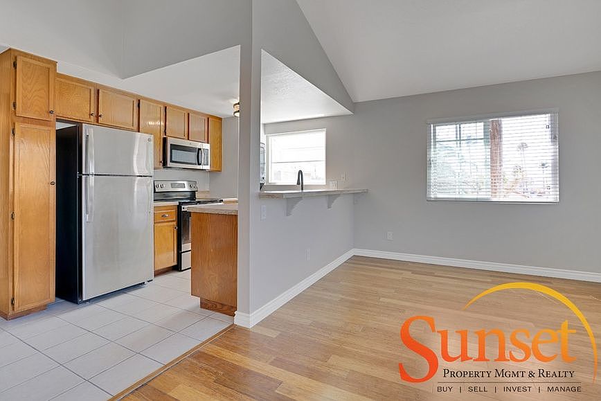 1st image of 2875 Monroe Ave APT 3