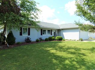 1417 Shire Dr, Angola, IN 46703