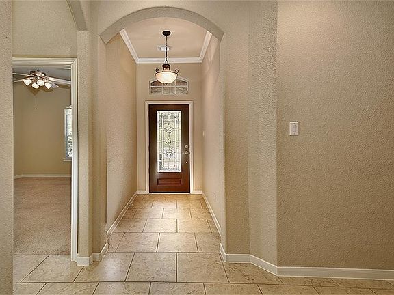 3rd image of 31 E Montfair Blvd