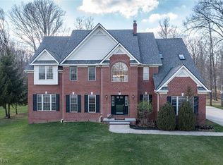 7050 Woodduck Ct, Solon, OH 44139