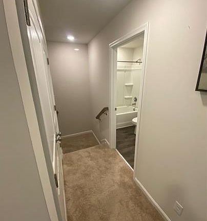 5th image of 305 Stream Valley Ct #1