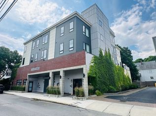 13 Alpine St #302, Somerville, MA 02144