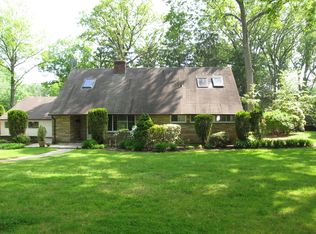 836 Norgate Dr, Ridgewood, NJ 07450