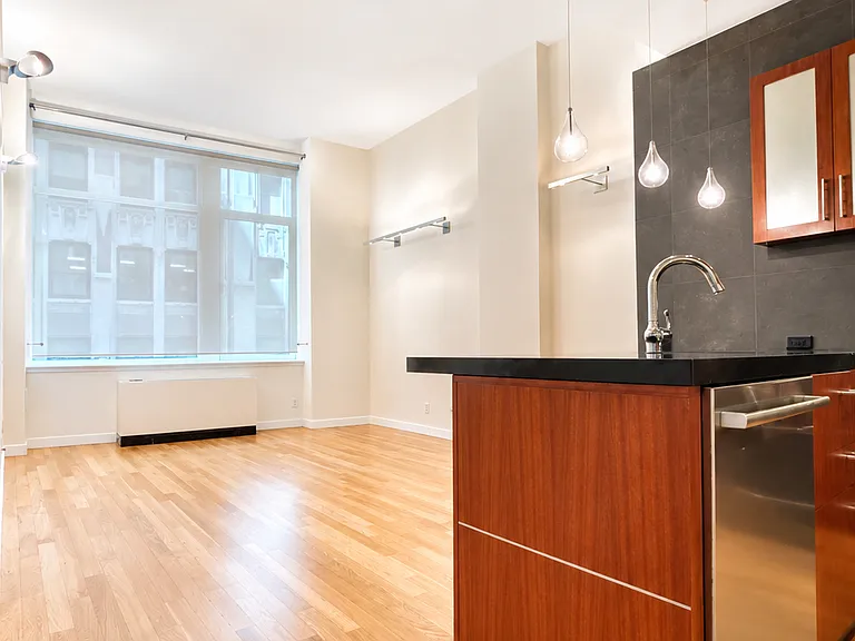 59 John St #2A — Photo 8