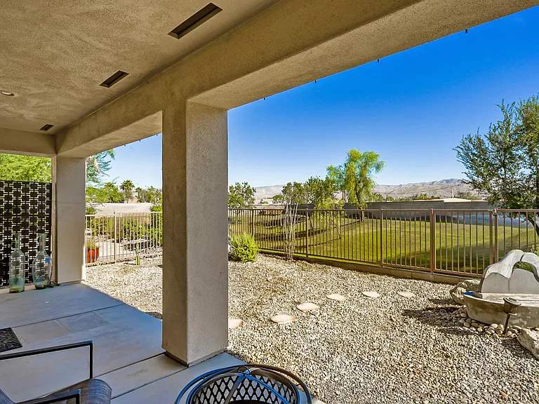 39676 Somerset Ave — Photo 5