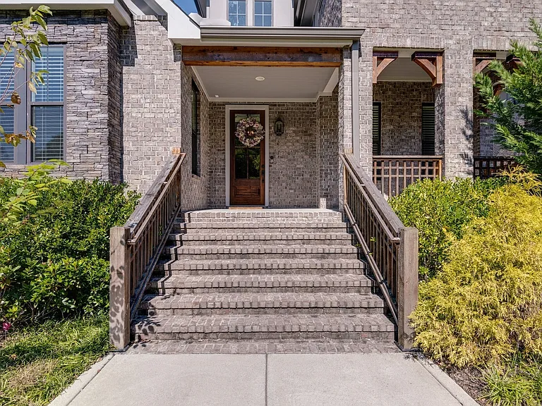 118 Cheekwood Ter — Photo 4