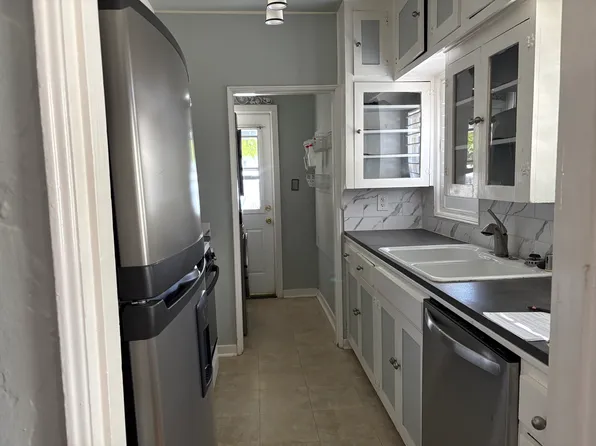 1029 Olive Ln, Coronado, CA 92118