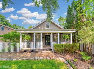 22810 Power Rd, Farmington, MI 48336