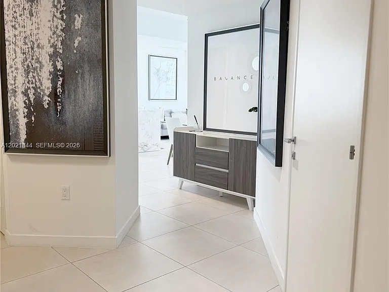 401 N Birch Rd #415 — Photo 4