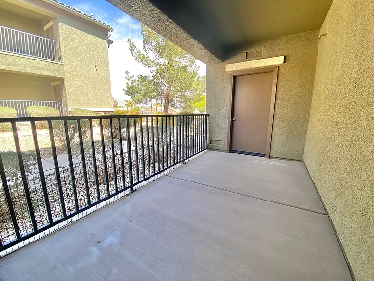 6868 Sky Pointe Dr #1035 — Photo 19