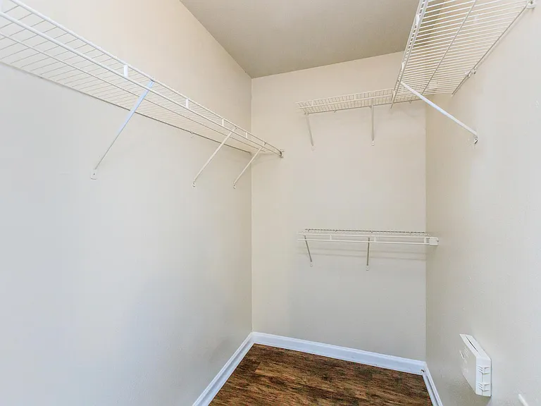 Spring Oaks Apartments — Photo 8