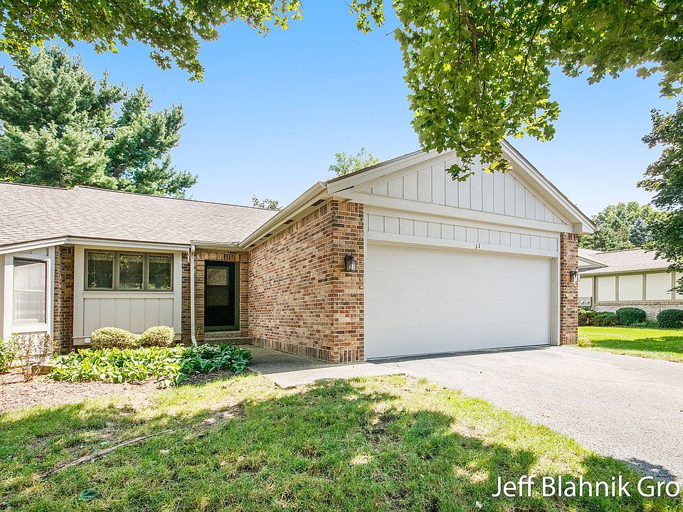 1st image of 11 Skyline Cir NW