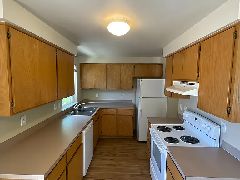 19810 Hill Ct #1 — Photo 5