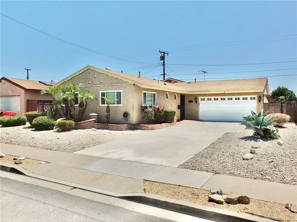 5662 Cynthia Ln, Cypress, CA 90630