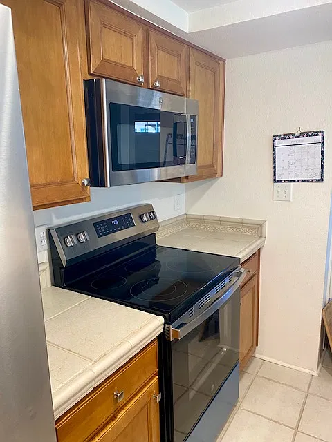 2 bed, 980 sqft, $1,950 — Photo 4