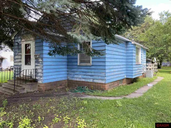 925 7th St S, Saint James, MN 56081