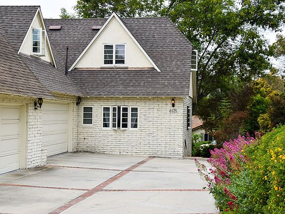 2nd image of 8325 La Bajada Ave