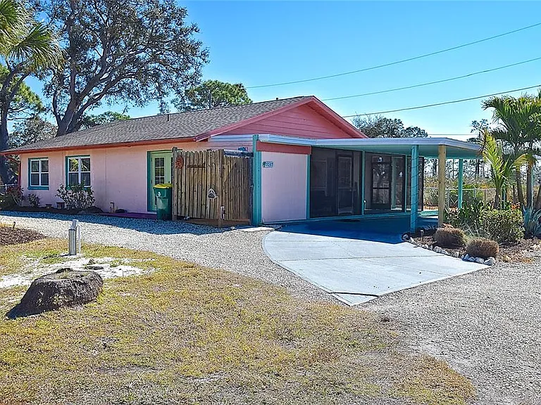 7037 Duke St — Photo 31
