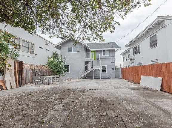 2nd image of 250 S Vendome St #252