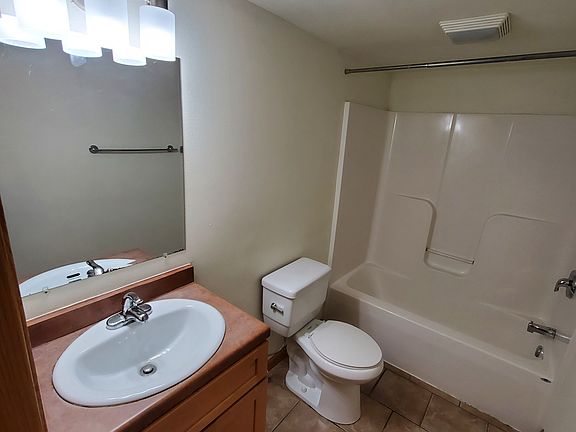 4th image of 22 N Hancock St APT 110